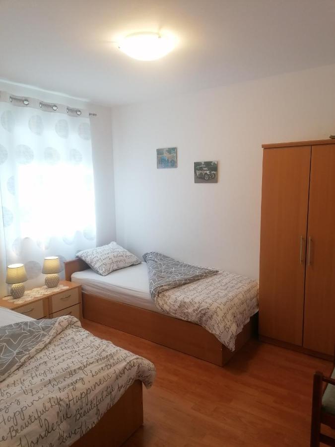 Apartments Marlen Малий Лошинь Екстер'єр фото